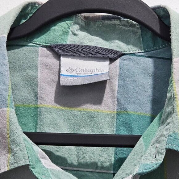 Columbia Short Sleeve Button Down Casual Shirt - Men's Size L - Picture 4 of 6